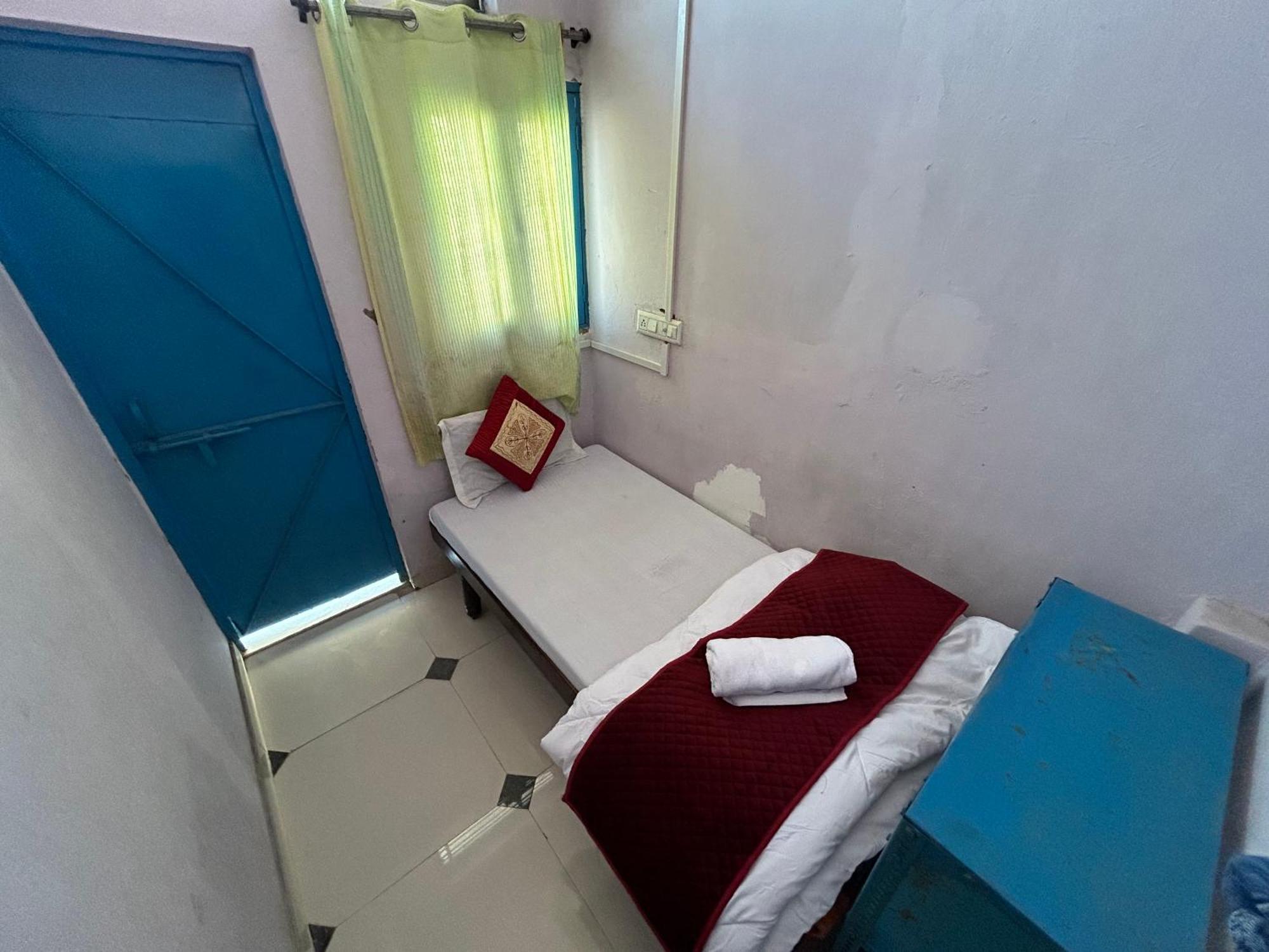 Ashish Guest House, Goverdhan Vilas 烏代浦 外观 照片