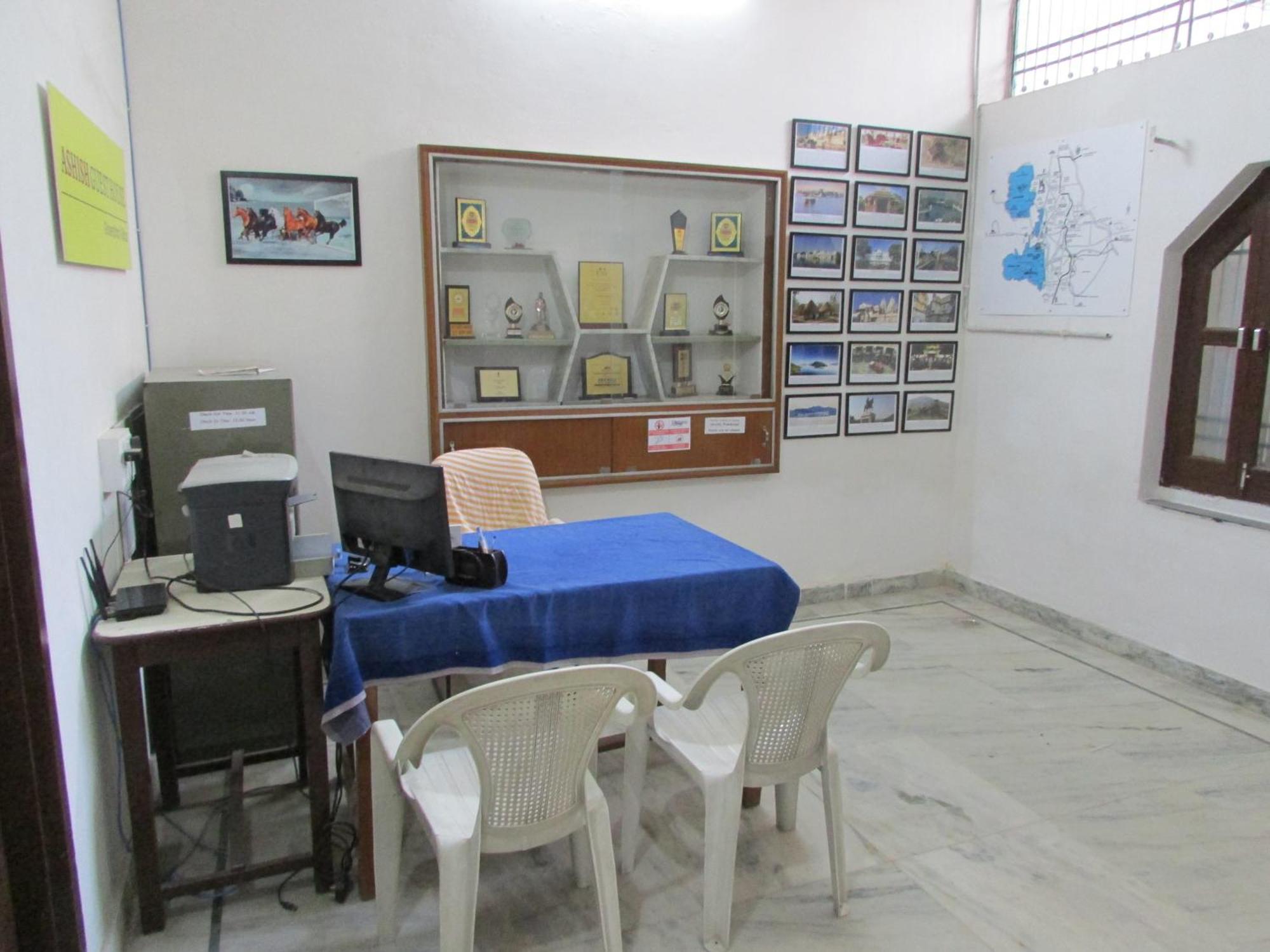 Ashish Guest House, Goverdhan Vilas 烏代浦 外观 照片